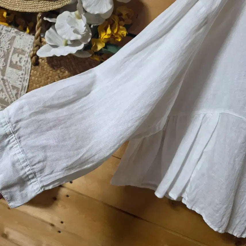 [BUNJANG] 100% Linen Side Ruched Shirt / 마100% 허리옆셔링셔츠. (코사지 코디용입니다