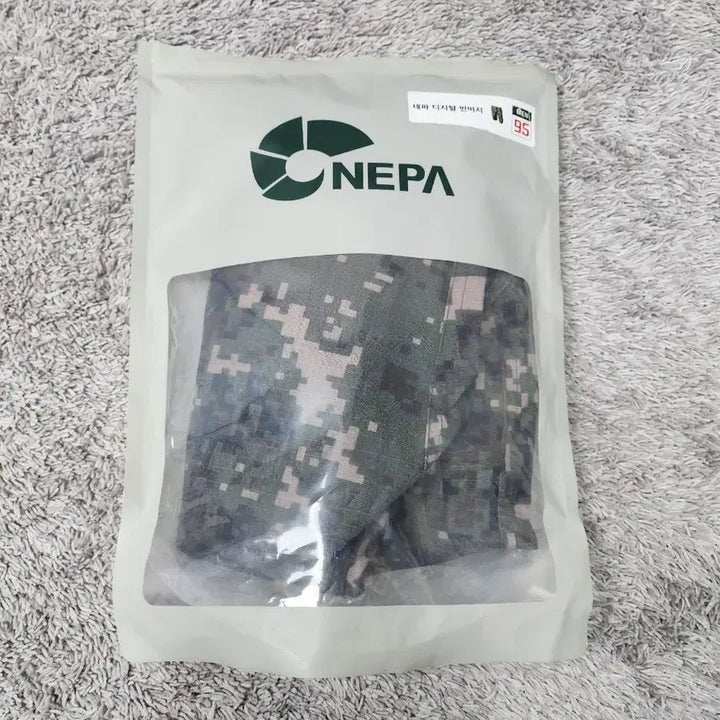[BUNJANG] Nepa Digital Camo Shorts / 네파 디지털 카모 반바지 95 M 30인치 새제품