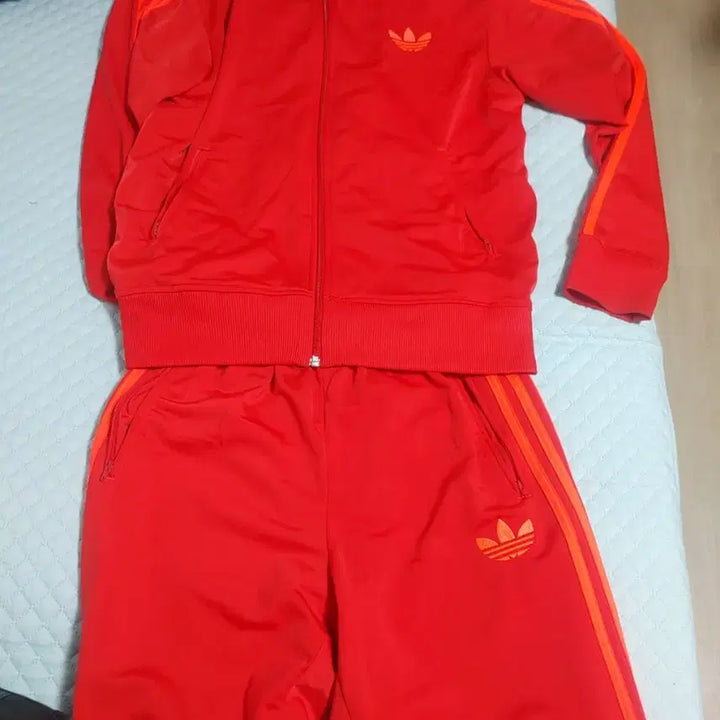 [BUNJANG] Adidas Firebird Red/Orange Tracksuit Set / 아디다스 파이어버드 빨주 세트 팝니다 105/100