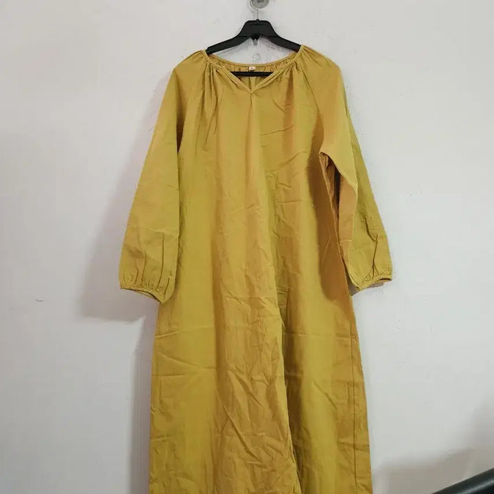 [SOLD OUT] 머스타드 롱 원피스 브이넥
