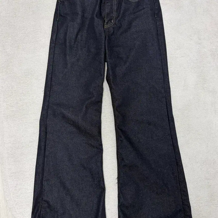 [BUNJANG] Semi Flare Jeans / 세미 플레어 진