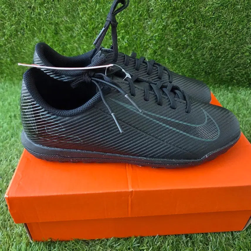 [BUNJANG] Nike Kids Futsal Shoes / 나이키 키즈 풋살화 축구화 블랙