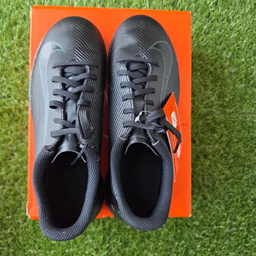 [BUNJANG] Nike Kids Futsal Shoes / 나이키 키즈 풋살화 축구화 블랙