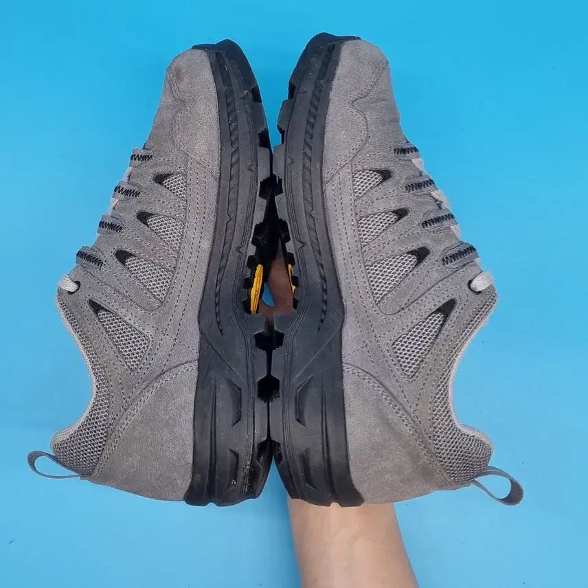 [BUNJANG] Nepa Canneto Traction GTX Hiking Shoes 245 / 네파 칸네토 트랙션 GTX 등산화 245
