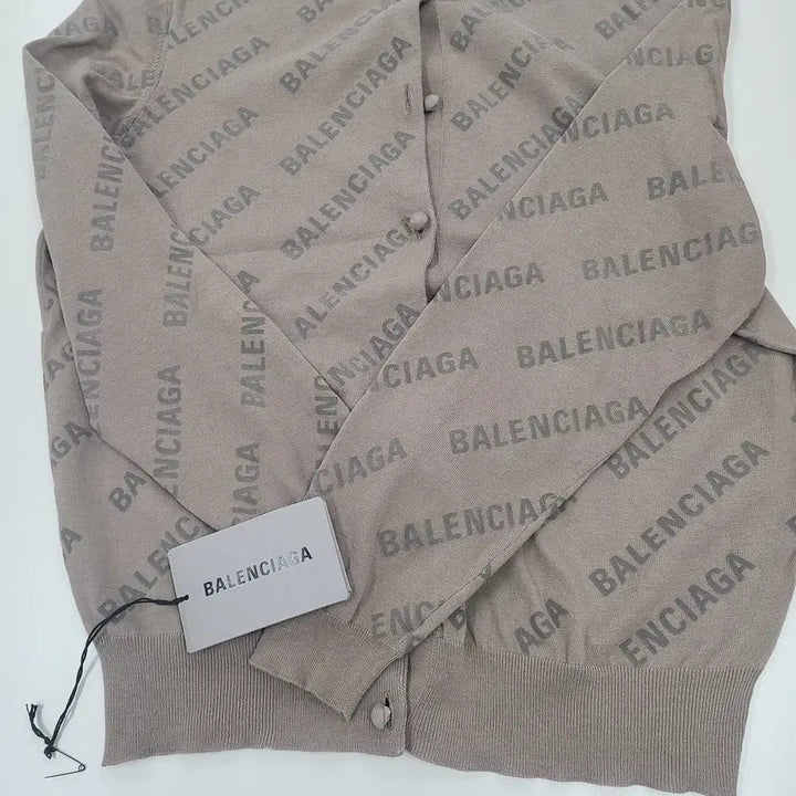 [BUNJANG] Balenciaga All Over Logo Cropped Cardigan L / 발렌시아가 올오버 로고 크롭 가디건 사이즈L 실착1회
