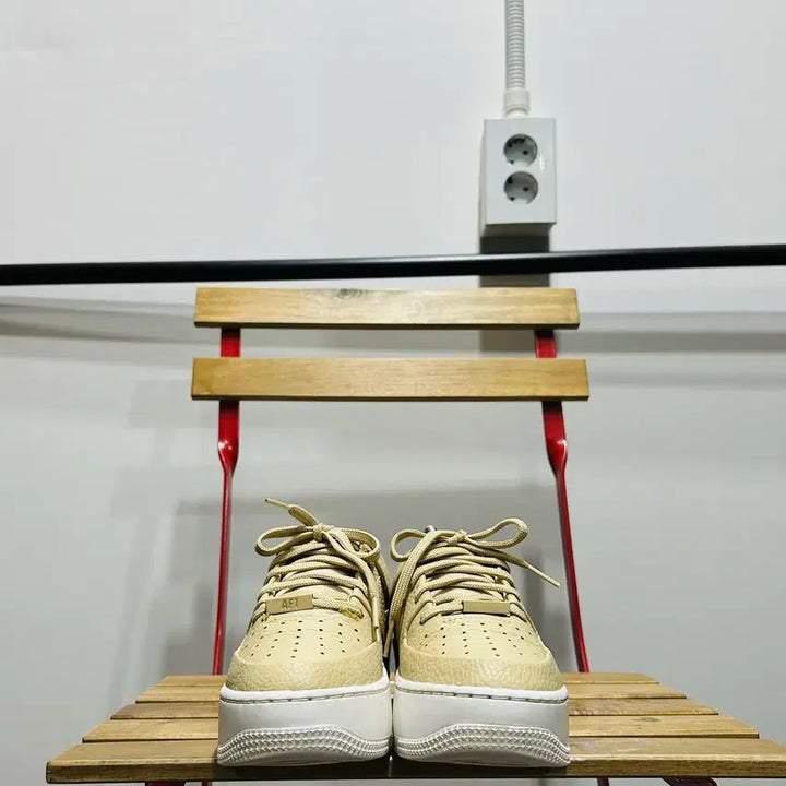 [BUNJANG] Nike Air Force 1 Sage Low Desert Women&