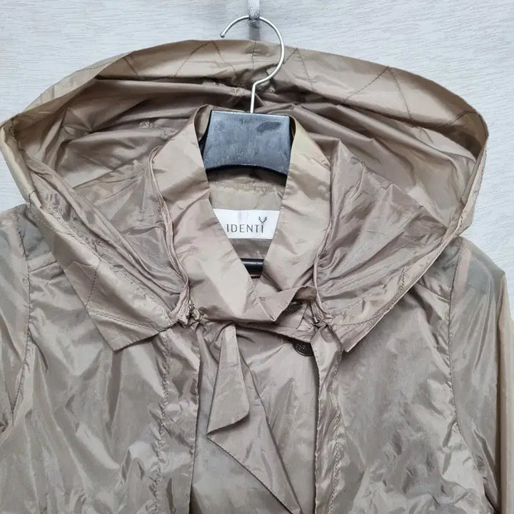 [BUNJANG] Identity Lightweight Windbreaker Jacket (Women&