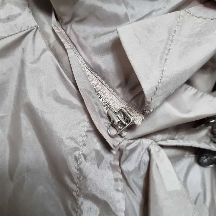 [BUNJANG] Identity Lightweight Windbreaker Jacket (Women&