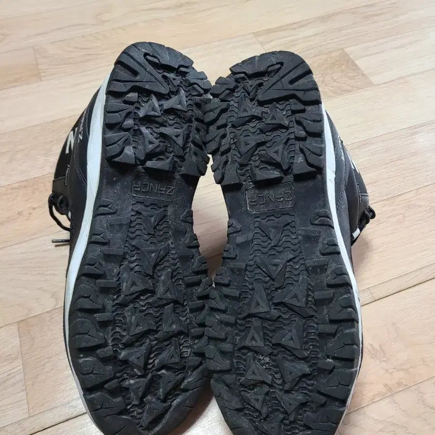 [SOLD OUT] 남성)잔카 레져 하이탑 워킹화 (280m)