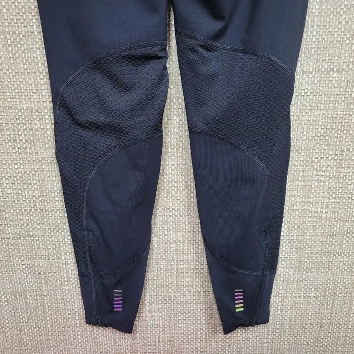 [SOLD OUT] S사이즈 언더아머 슬림핏 조거팬츠 런닝