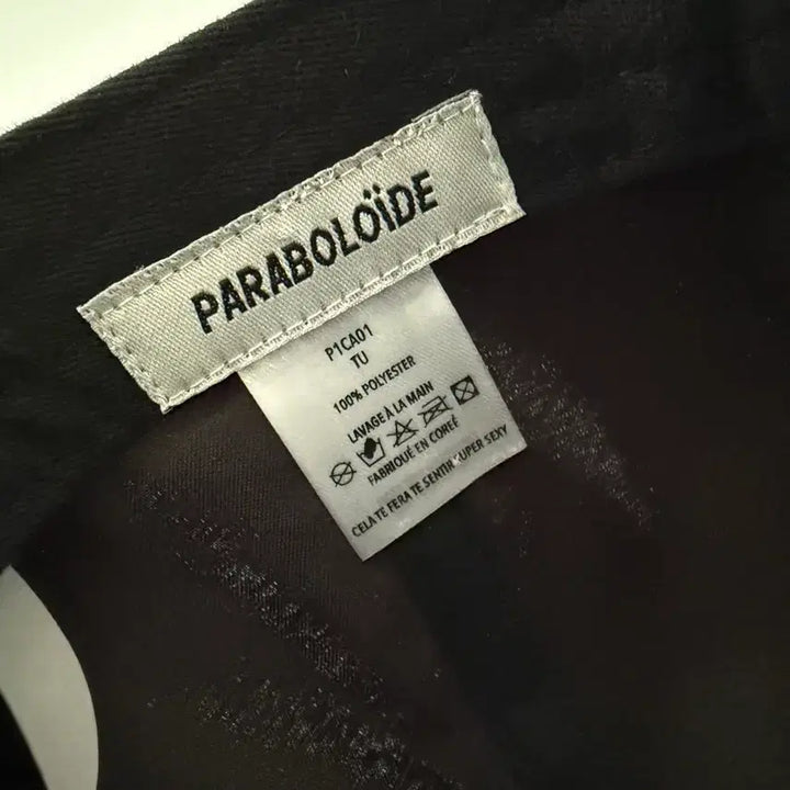 [BUNJANG] Paraboloide Satin Logo Cap Black / 파라볼로이드사틴 로고 캡 블랙