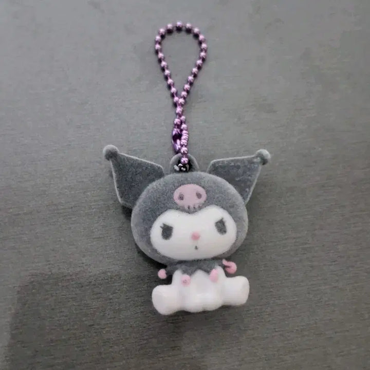 [BUNJANG] Kuromi Flocked Figure Keyring / (5월까지 할인)쿠로미 플로키 피규어 키링