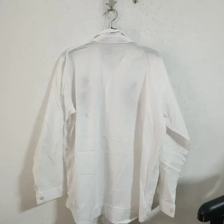 [BUNJANG] White Equestrian Embroidered Shirt / 화이트 승마 자수 셔츠