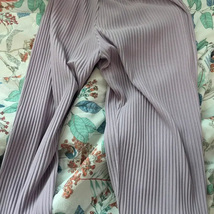 [BUNJANG] Homme Plisse Lavender Pleated Pants / 옴프 플리츠 라벤더색 바지