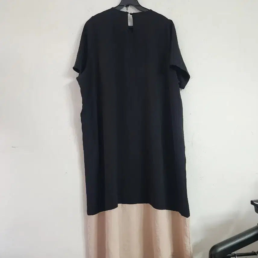 [BUNJANG] Black and Beige Color Block Long Dress / 블랙/베이지 배색 롱 원피스