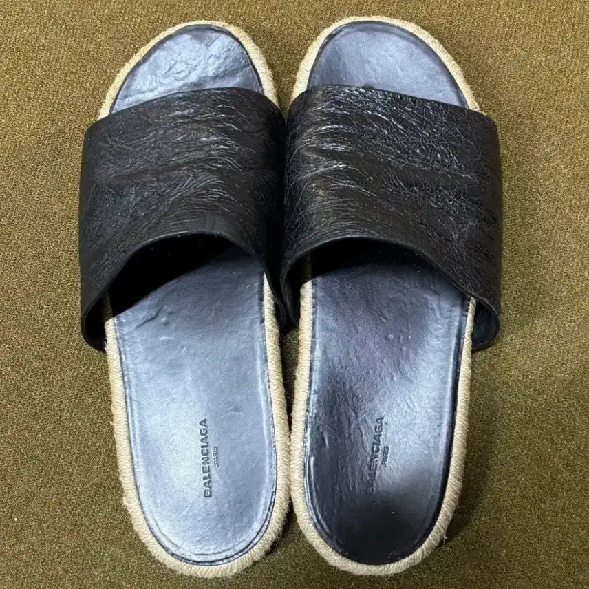 [SOLD OUT] 발렌시아가Balenciaga 레더 슬리퍼 신발