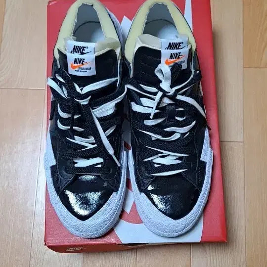 [BUNJANG] Nike Sacai Blazer Low Sneakers / 나이키 사카이 블레이저 로우 275mm