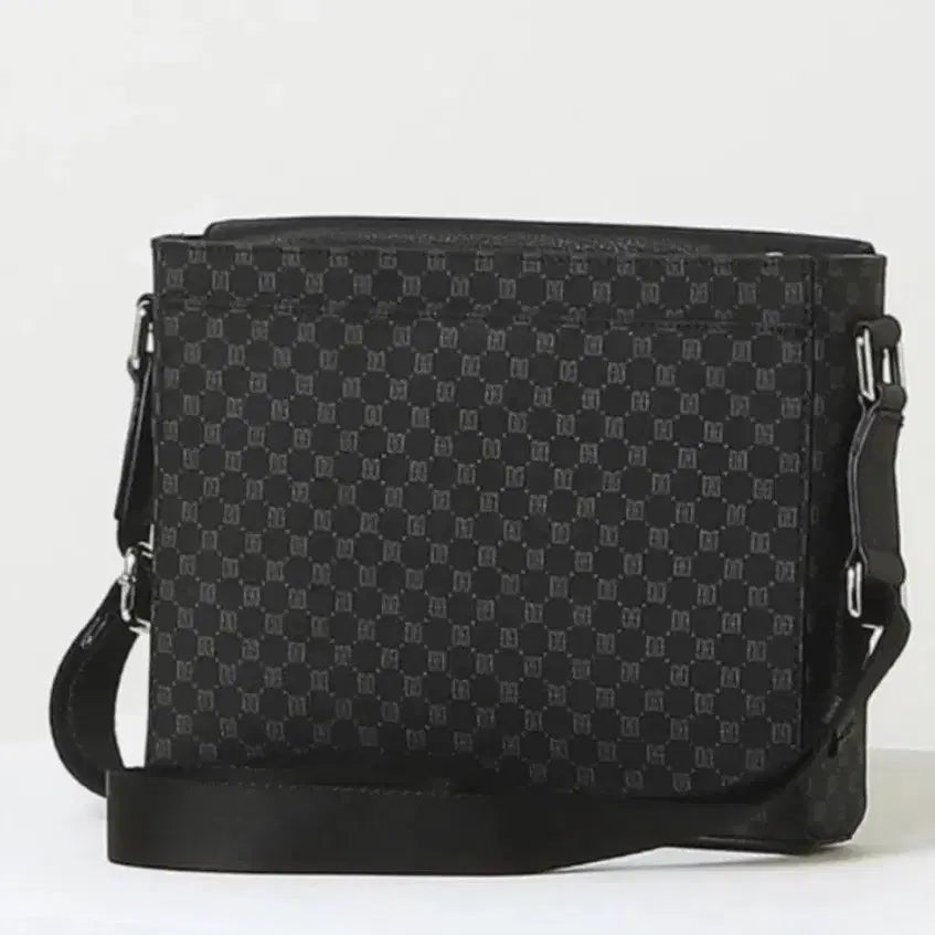 [BUNJANG] DAKS Crossbody Bag / 닥스 DAKS 크로스백