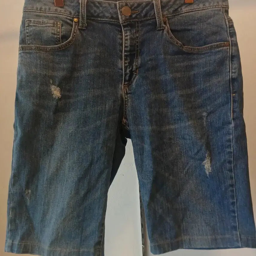 [BUNJANG] Guess Denim Shorts Size 34 / 게스 데님 반바지 데미지 워싱 34