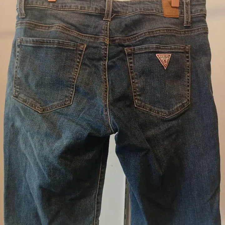 [BUNJANG] Guess Denim Shorts Size 34 / 게스 데님 반바지 데미지 워싱 34