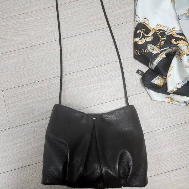 [BUNJANG] Huette Lille Bag Leather Version / 휘에트 릴레 백. 양가죽버전