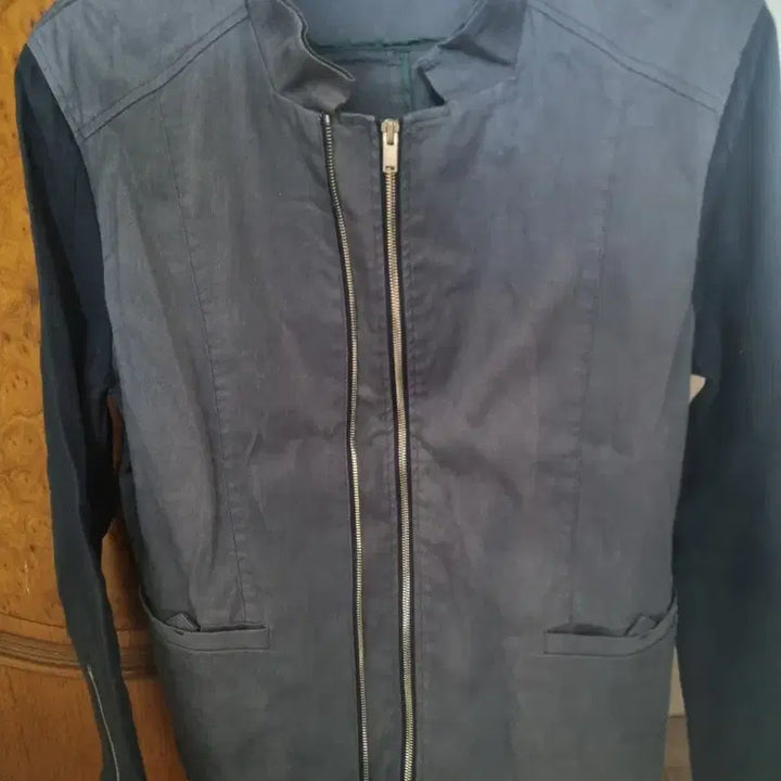 [SOLD OUT] 타임옴므.  배색블루종자켓. L
