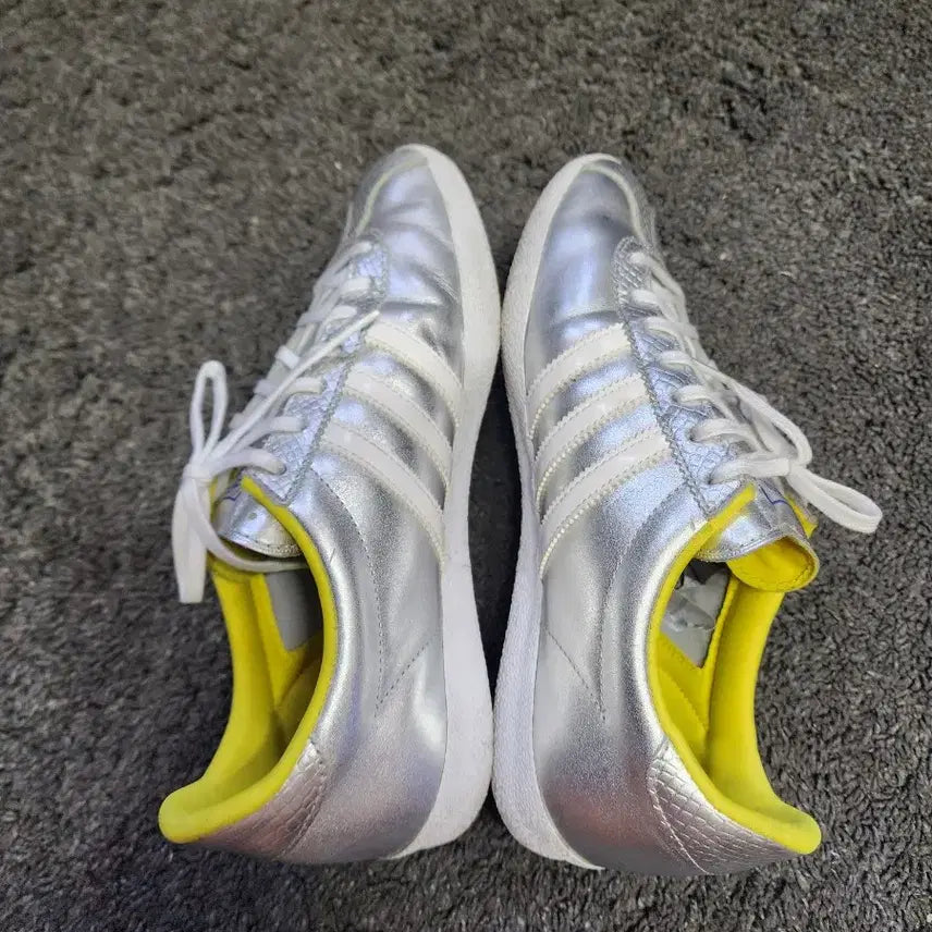 [BUNJANG] Adidas Gazelle Silver Sneakers / 아디다스 가젤 실버   255사이즈