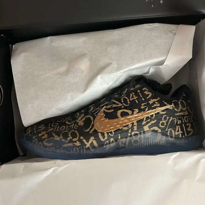 [BUNJANG] Nike Kobe 11 Protro US 9.5 / 코비 11 프로트로 275