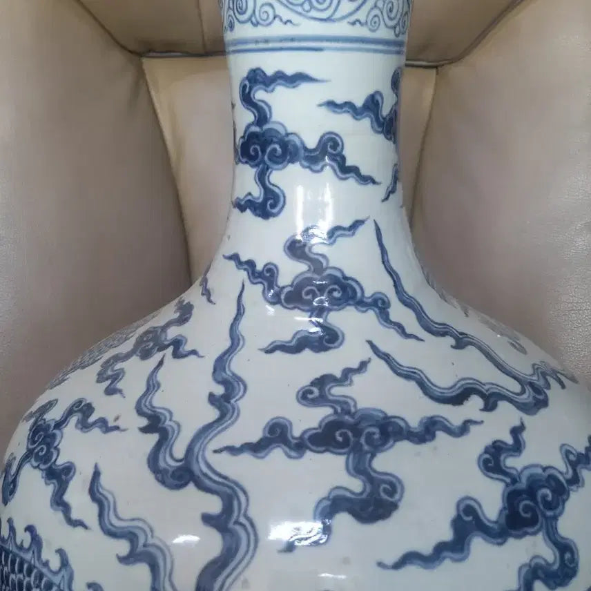 [BUNJANG] Ming Dynasty Yongle Period Cloud and Dragon Pattern Celestial Globe Vase / 명나라.영락제기물/운룡문.천구병.