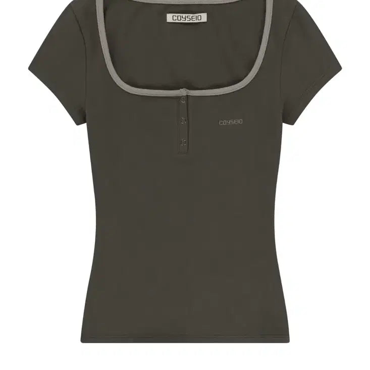 [BUNJANG] Coyseio Prong Snap Mini Logo Tee Ash Brown / coyseio 코이세이오 PRONG SNAP MINI LOGO TEE