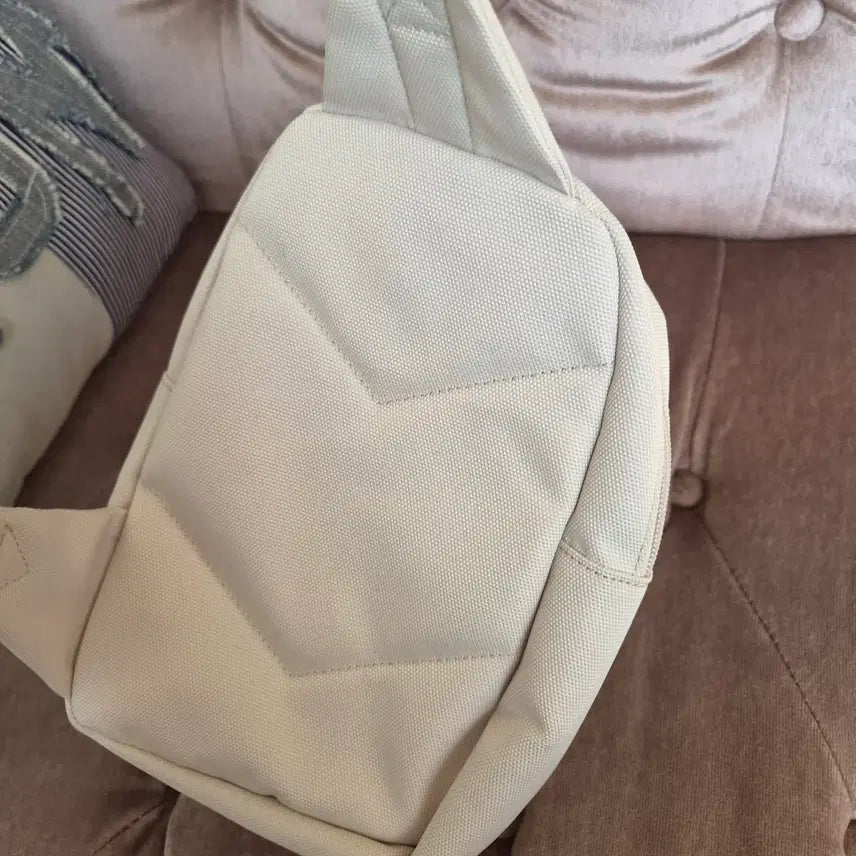 [BUNJANG] Kangol Kids Essential Pocket Sling Bag / 캉골 키즈 에센틱 포켓 슬링백