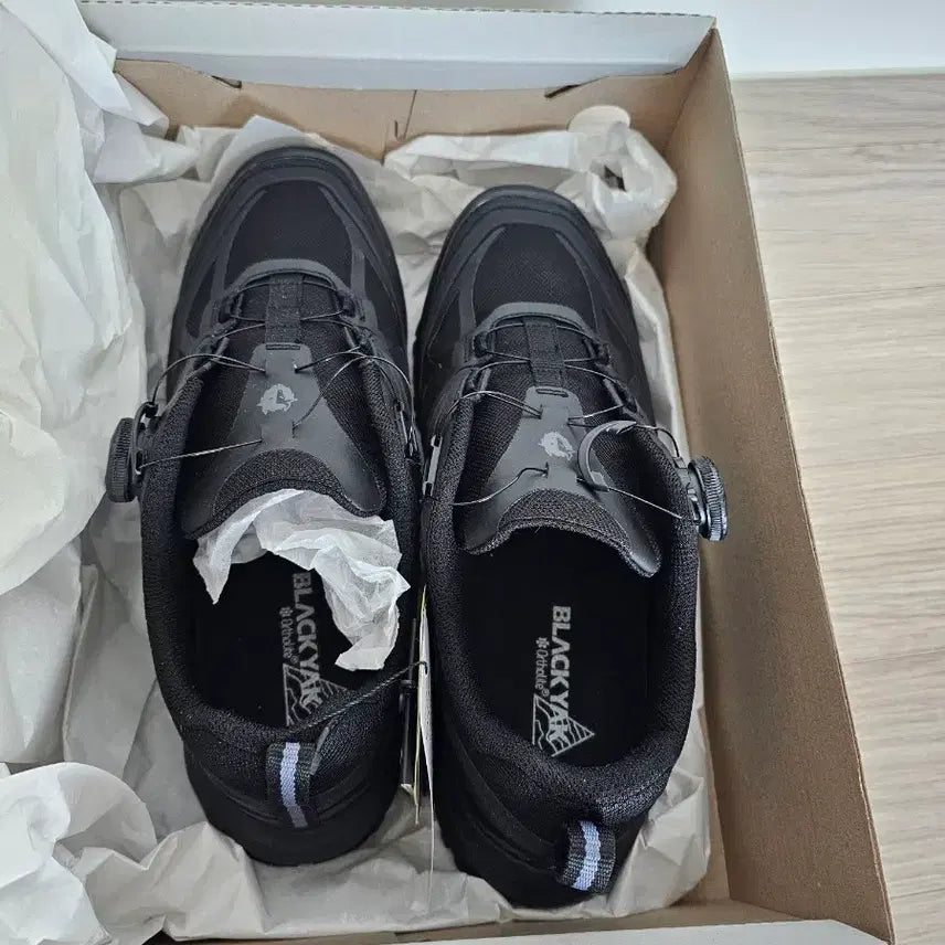 [BUNJANG] Blackyak Trekking Shoes Size 270 / 블랙야크 트레킹화 270