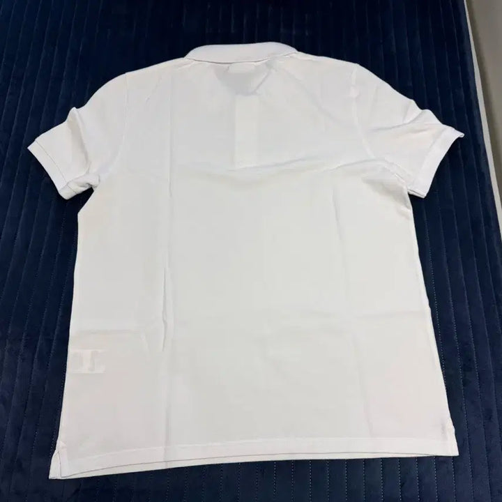 [BUNJANG] Maison Kitsuné Fox Embroidery White Polo Shirt / 메종키츠네 폭스 자수 화이트 폴로티 새상품