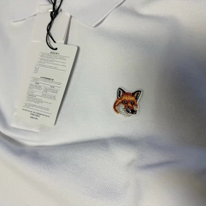 [BUNJANG] Maison Kitsuné Fox Embroidery White Polo Shirt / 메종키츠네 폭스 자수 화이트 폴로티 새상품