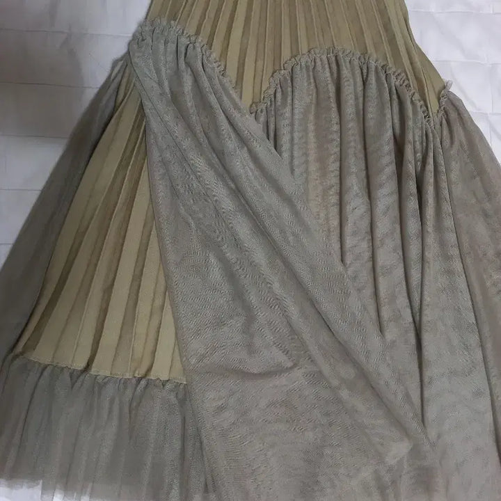 [BUNJANG] Egoist Pleated/Mesh Long Skirt / 에고이스트 플리츠/샤소재믹스 롱스커트(프리)2023ss