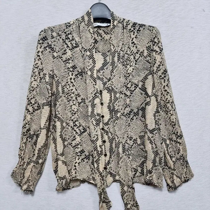 [BUNJANG] Zara Snake Print Tie Blouse / 자라 타이 블라우스 여55 ㅡ0427
