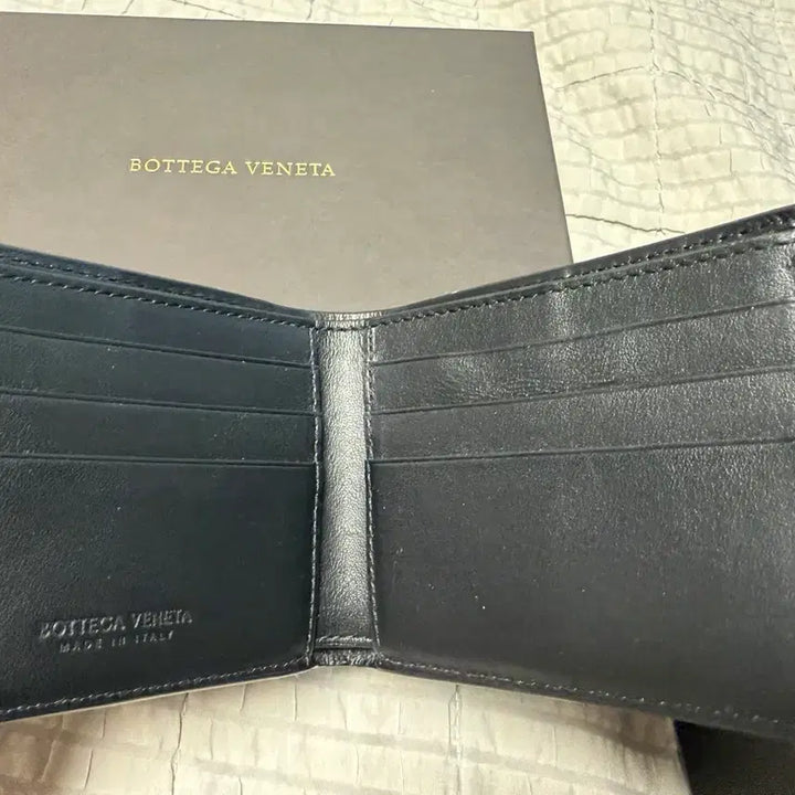 [BUNJANG] Bottega Veneta Bi-Fold Wallet Black / 보테가 베네타 반지갑 판매합니다. (풀박스 상태ss)