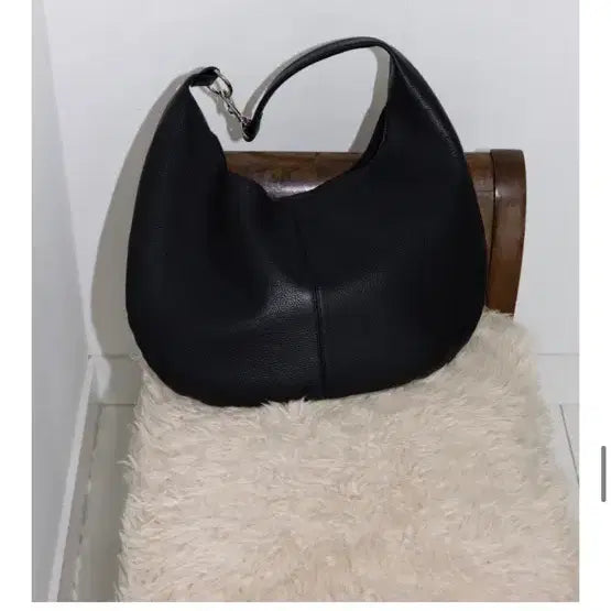 [BUNJANG] Artto Leto Shoulder Bag Black / Artto 아르토 leto shoulder bag_black