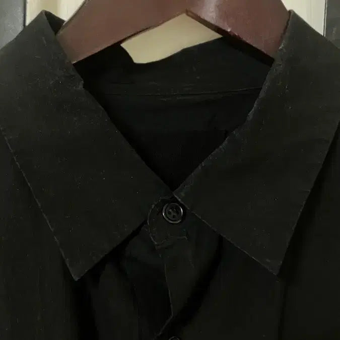 [BUNJANG] [M] 요코사카모토 레귤러 카라 셔츠 블랙 / [M] 요코사카모토 레귤러 카라 셔츠 블랙