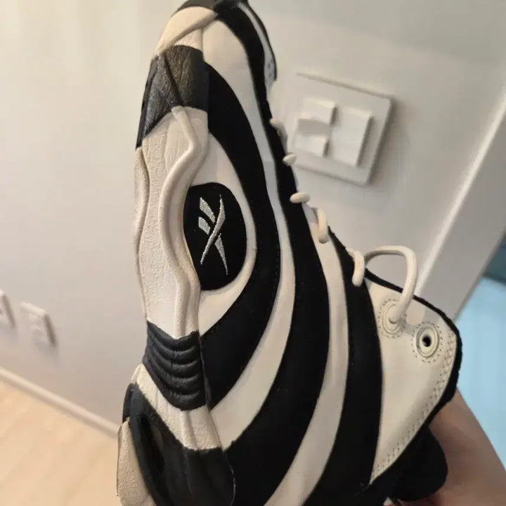 [BUNJANG] Reebok Shaqnosis Basketball Shoes / 리복 샤크노시스 / 농구화 / 리복 / 샤크노시스