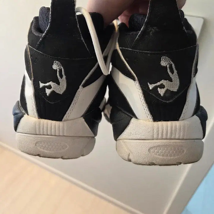 [BUNJANG] Reebok Shaqnosis Basketball Shoes / 리복 샤크노시스 / 농구화 / 리복 / 샤크노시스