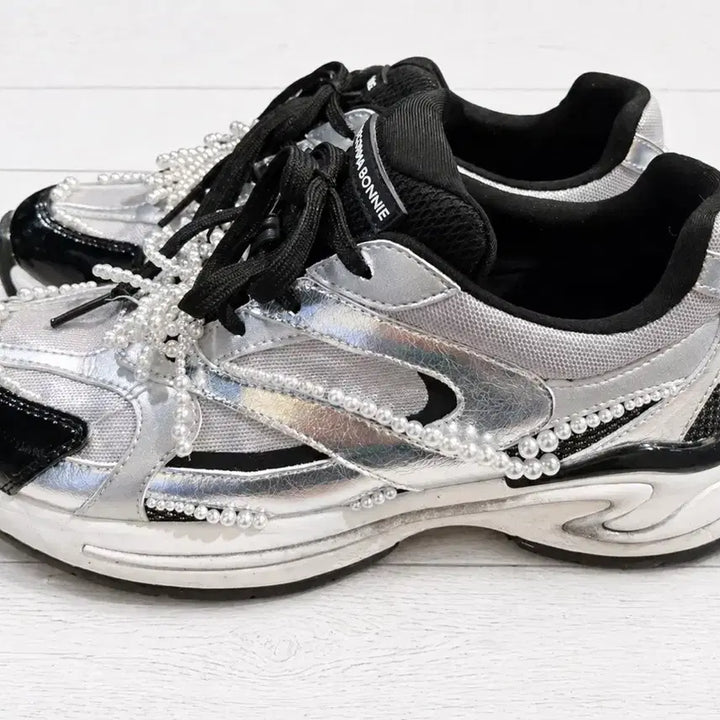 [BUNJANG] SUECOMMA BONNIE Delight Sneakers (250) / 슈콤마보니 250