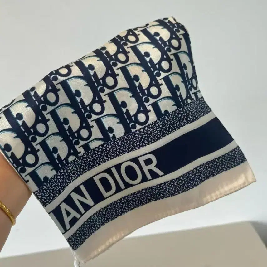[BUNJANG] Dior Signature Square Scarf / 디올 패션 사각 스카프