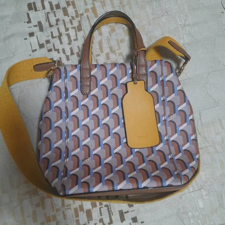 [BUNJANG] Rosa.K Monogram Tote Bag Shoulder Bag Yellow / 로사케이 모노그램 토트백 숄더백 옐로우