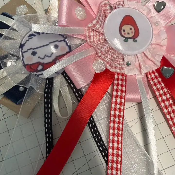 [SOLD OUT] 핸드메이드 리본 로제트 굿즈 뱃지 주문제작