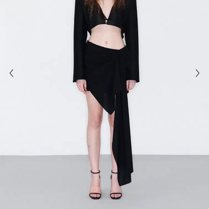 [BUNJANG] YCH Asymmetric Mini Skirt Black / YCH ASYMMETRIC MINI SKIRT 새상품