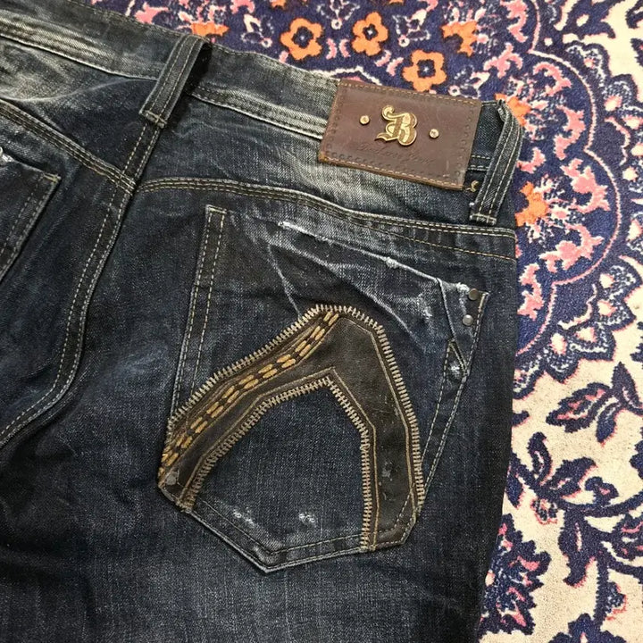 [BUNJANG] Buckaroo Vintage Y2K Washed Leather Pocket Patch Denim Jeans (32) / 버커루 빈티지 y2k 워시드 가죽 포켓패치 데님 청바지 32size