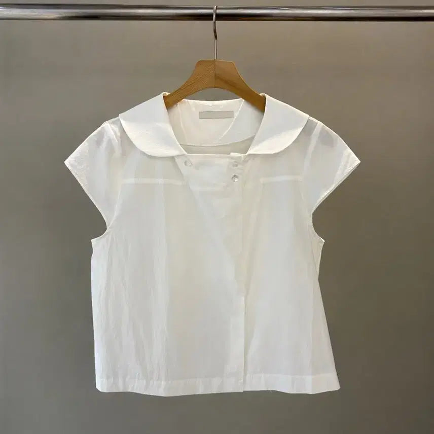 [BUNJANG] Collar Button Short Sleeve Blouse White/Black / 새상품) 카라 단추 블라우스 반팔 화이트/블랙