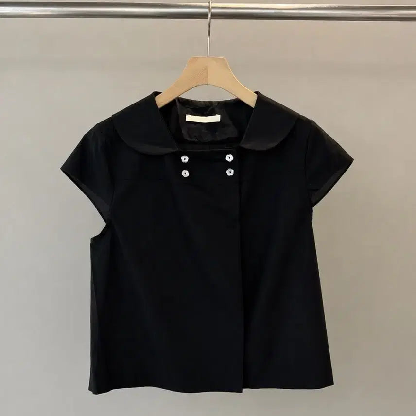 [BUNJANG] Collar Button Short Sleeve Blouse White/Black / 새상품) 카라 단추 블라우스 반팔 화이트/블랙