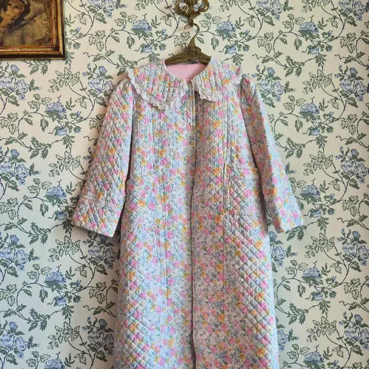 [BUNJANG] European Antique Vintage Quilted Floral Long Jacket / 유럽 엔틱 빈티지 누빔 퀼팅  플라워 롱 자켓